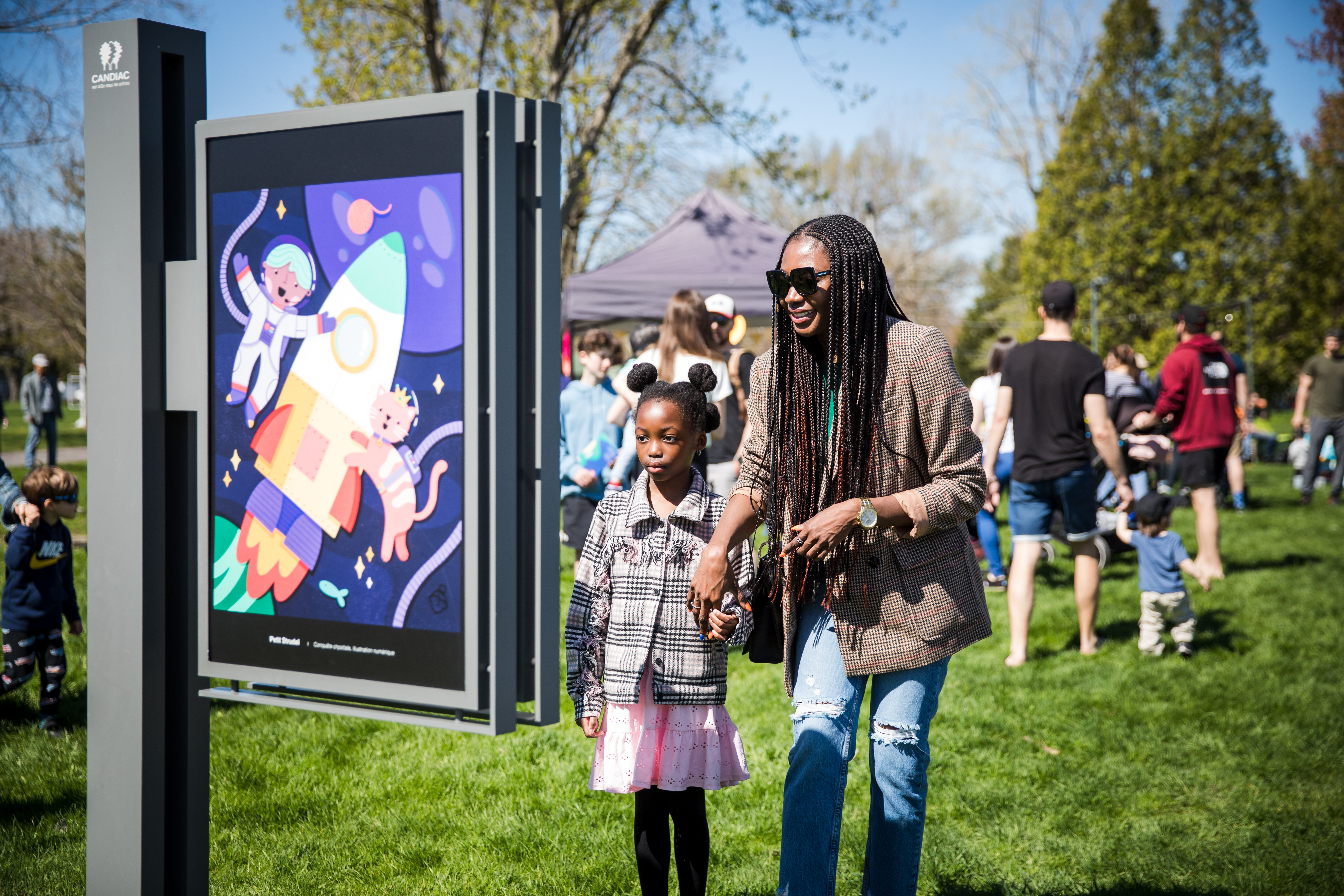<p>Une place importante est accordée à la culture chez nous. La Ville de Candiac et la Fondation Hélène-Sentenne proposent de nombreuses activités culturelles tout au long de l'année. Lieu de rassemblement dédié aux arts et à la culture, le parc André-J.-Côté accueille des artistes et visiteurs de la région dans son Sentier des arts et à la Maison Hélène-Sentenne. Apprenez en plus sur l'offre culturelle.</p>
<ul>
<li><a href="https://biblio.candiac.ca/" target="_blank" rel="noopener">Bibliothèque</a></li>
<li><a href="http://199.115.124.215/activites/arts-et-culture" target="_blank" rel="noopener">Arts et culture</a></li>
<li><a href="http://199.115.124.215/culture-et-loisirs/culture-candiac/fabrique-59" target="_blank" rel="noopener">Fabrique 59</a></li>
<li><a href="http://199.115.124.215/communaute/maison-helene-sentenne" target="_blank" rel="noopener">Maison Hélène-Sentenne</a></li>
<li><a href="http://199.115.124.215/activites/expositions" target="_blank" rel="noopener">Expositions à ciel ouvert</a></li>
<li><a href="http://199.115.124.215/culture-candiac" target="_blank" rel="noopener">Culture Candiac</a></li>
</ul>
