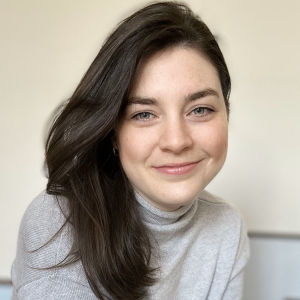 <p>Geneviève Jobin, illustratrice et designer graphique, crée depuis toujours. Après avoir exploré divers médiums, elle adopte l’art numérique en 2020, transformant sa pratique. Son univers est coloré, expressif et chargé d’émotion, témoignant d’une passion profonde pour la création.</p>
<p>Consultez son <a href="https://www.genevievejobin.com/" target="_blank" rel="noopener">site Web</a> ou son <a href="https://www.instagram.com/gen.illustrations/" target="_blank" rel="noopener">page Instagram </a></p>
<p><img src="http://199.115.124.215/uploads/_PHOTOS_SECTIONS/symposium/artistes_2025/GenevieveJobin.jpg" alt="GenevieveJobin.jpg (7 KB)" width="300" height="300" /></p>